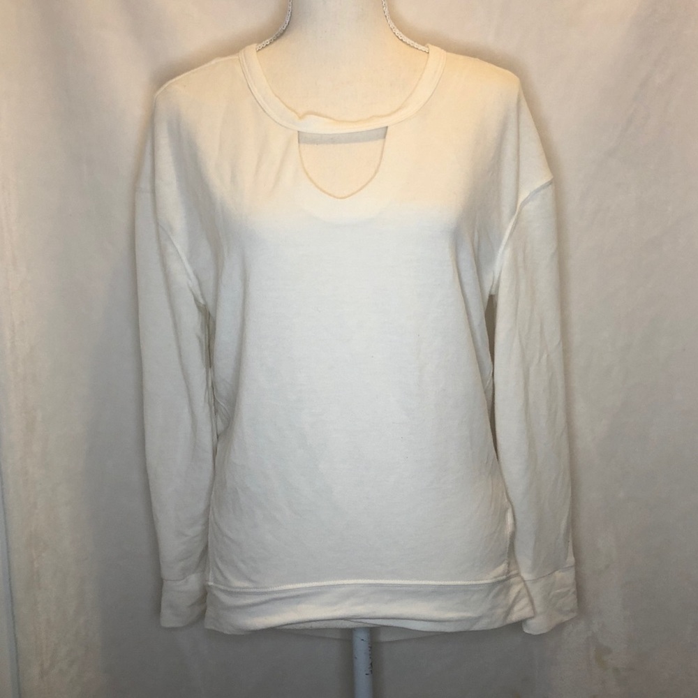 Long Sleeve Shirt with Cutout, size S